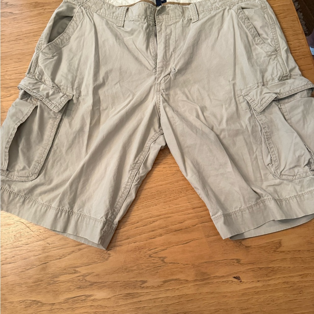 Gap Men's Tan Cargo Shorts VINTAGE